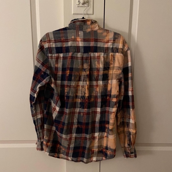 Custom bleached vintage flannel medium - Picture 2 of 2